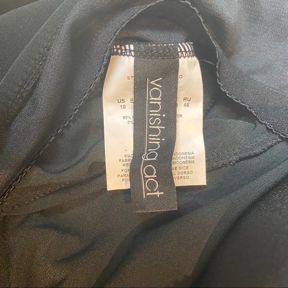 Vanishing Act Tankini Swim Top - Picture 7 of 8